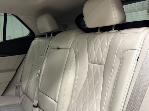 Used 2023 Buick Envision Avenir image 15