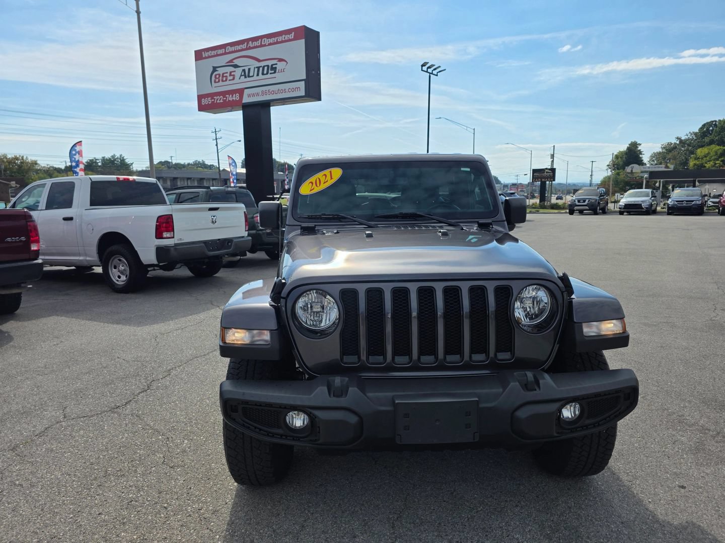 Used 2021 Jeep Wrangler Unlimited Sahara AWD/4WD image 8