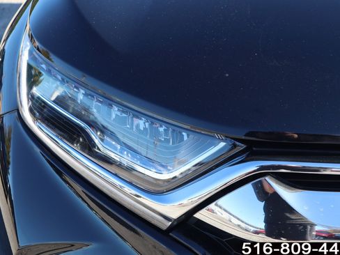 Used 2018 Honda CR-V Touring image 12