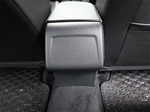 Certified 2022 Volkswagen Jetta SE image 27