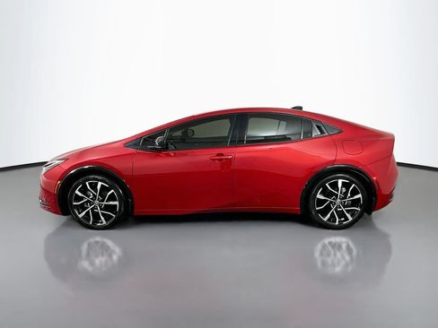 Used 2026 Toyota Prius Plug-In Hybrid FWD image 8