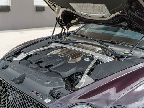 Used 2024 Bentley Continental GT V8 image 44