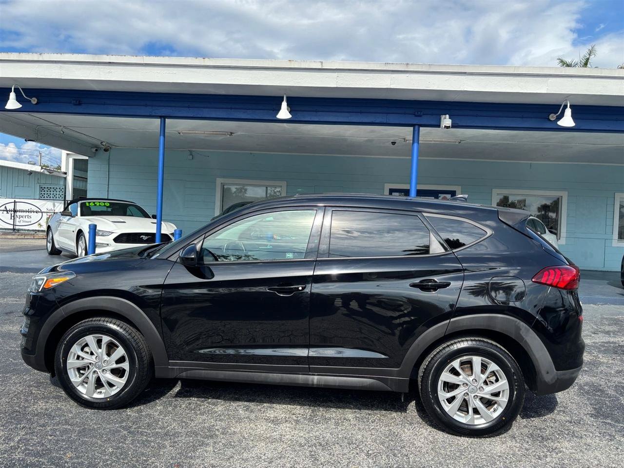 Used 2021 Hyundai Tucson SE FWD image 2