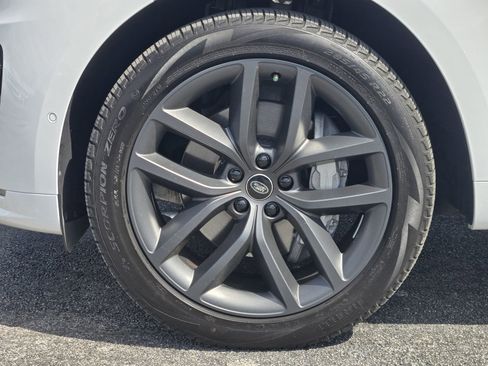 Used 2025 Land Rover Range Rover Sport Dynamic SE image 10