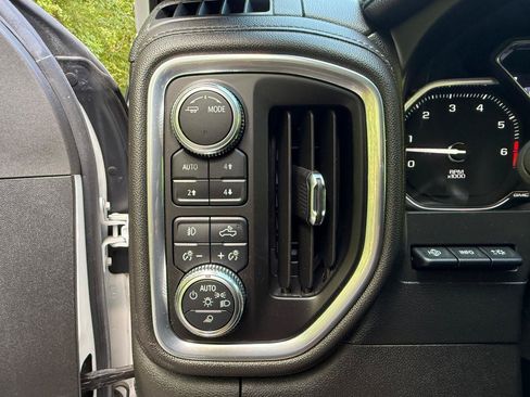 Used 2021 GMC Sierra 2500 Denali w/ Technology Package AWD/4WD image 18