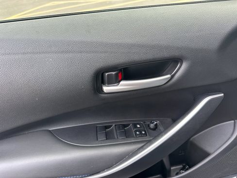 Used 2022 Toyota Corolla SE w/ SE Premium Package image 10