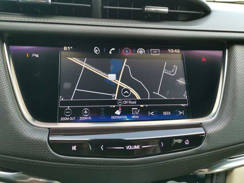 Used 2017 Cadillac XT5 Luxury w/ Driver Awareness Package FWD image 22