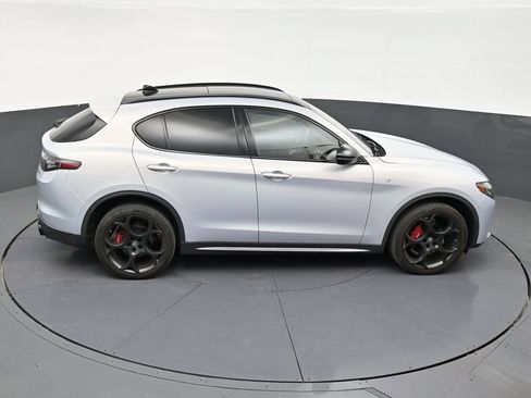 Used 2024 Alfa Romeo Stelvio Ti w/ Performance Driving Package AWD/4WD image 17