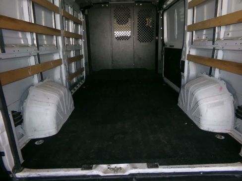 Used 2025 RAM ProMaster 2500 w/ U-Haul Equipment Group FWD image 4