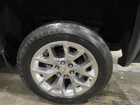 Used 2018 GMC Sierra 1500 SLT w/ SLT Premium Package image 29