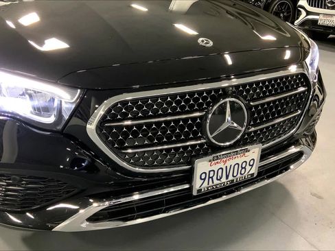 Used 2025 Mercedes-Benz E 450 4MATIC All-Terrain Wagon image 29