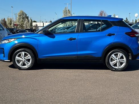 Used 2021 Nissan Kicks S FWD image 7