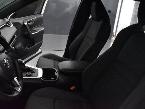 Used 2023 Toyota RAV4 SE w/ Convenience Package AWD/4WD image 5