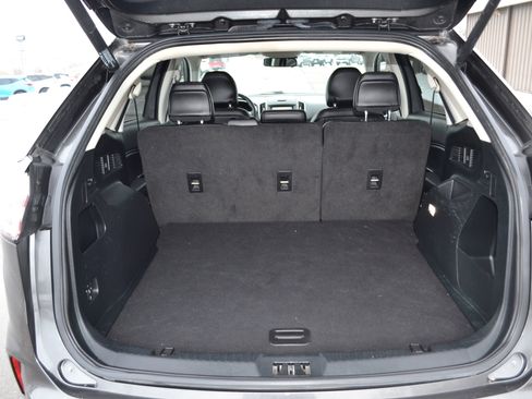 Used 2019 Ford Edge SEL w/ Equipment Group 201A image 7