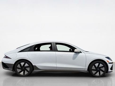Used 2024 Hyundai Ioniq 6 SE AWD/4WD image 3