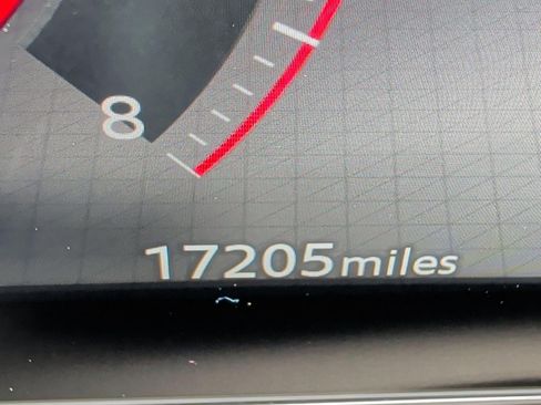 Used 2025 Nissan Kicks SR FWD image 17