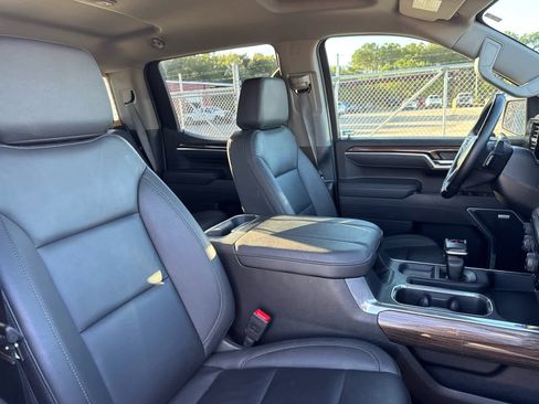 Used 2025 Chevrolet Silverado 1500 RST w/ Convenience Package II image 17