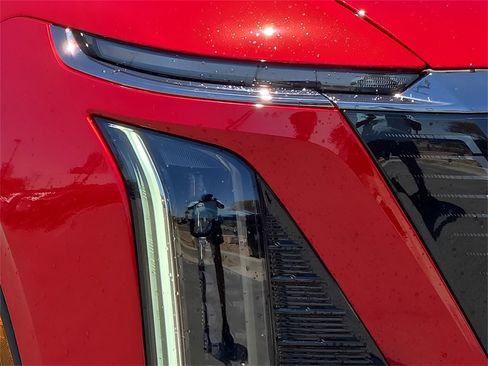 New 2026 Cadillac Vistiq Sport image 8