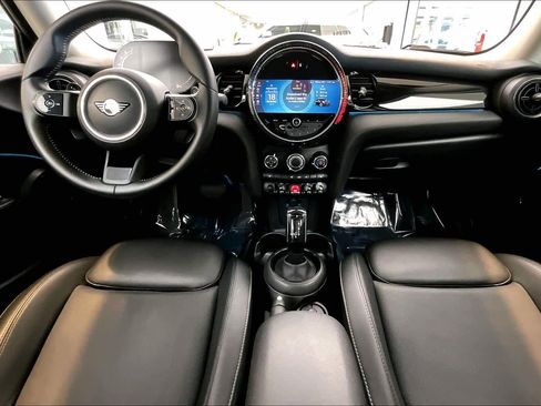 Used 2022 MINI Cooper S image 13
