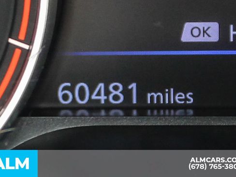 Used 2024 Nissan Altima 2.5 SV FWD image 37