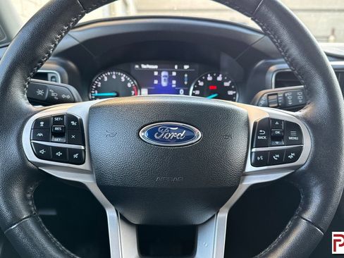 Used 2024 Ford Explorer XLT w/ Equipment Group 202A image 30