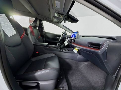 New 2026 Toyota Prius Plug-In Hybrid FWD image 29