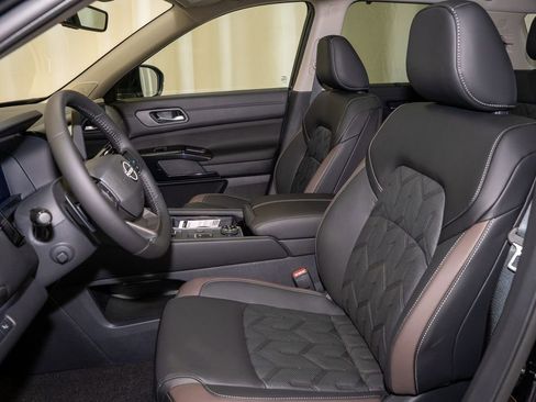New 2026 Nissan Pathfinder Platinum image 15