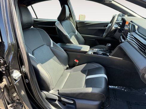 Used 2025 Toyota Camry SE FWD image 19