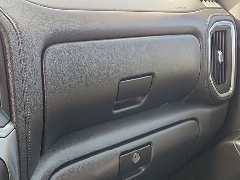 Used 2020 Chevrolet Silverado 1500 LT w/ Texas Edition image 18