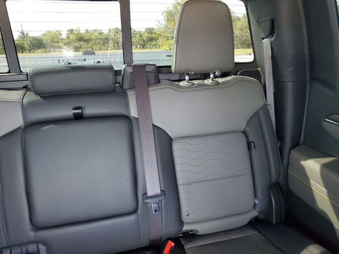 Used 2024 Chevrolet Silverado 1500 ZR2 w/ Technology Package image 14