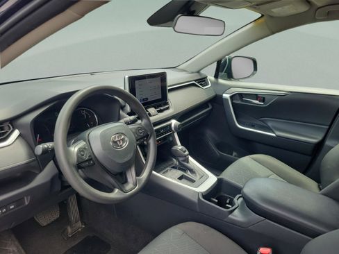 Used 2024 Toyota RAV4 XLE FWD image 16