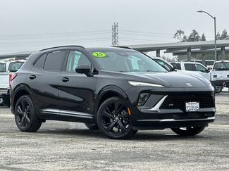 Used 2025 Buick Envision Sport Touring video 2