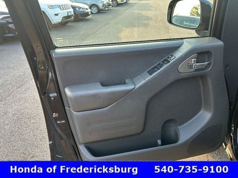 Used 2019 Nissan Frontier PRO-4X AWD/4WD image 9