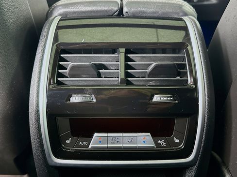 Used 2020 BMW X5 M50i w/ Executive Package image 28