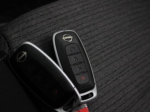 Certified 2023 Nissan Rogue SV image 30