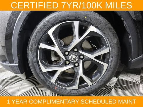 Used 2021 Toyota C-HR XLE FWD image 29