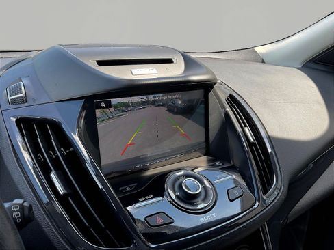 Used 2015 Ford Escape Titanium FWD image 14