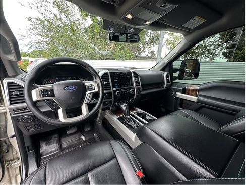 Used 2018 Ford F150 Lariat w/ Equipment Group 501A Mid AWD/4WD image 2