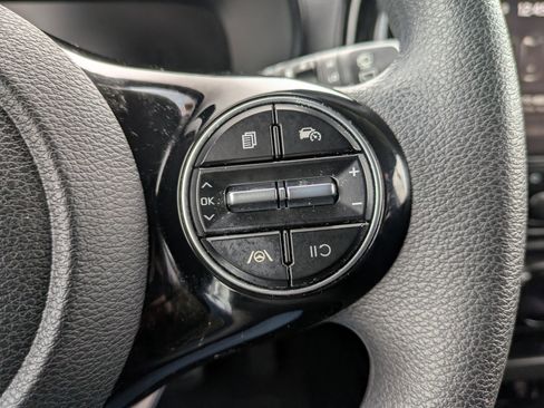 Used 2023 Kia Soul S image 16