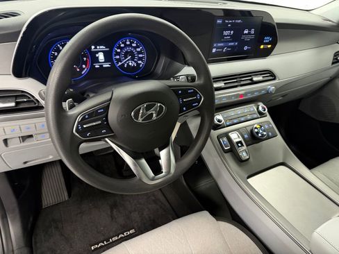 Used 2022 Hyundai Palisade SE image 12