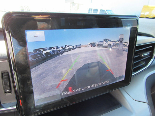 Used 2022 Ford Explorer XLT w/ Equipment Group 202A AWD/4WD image 33
