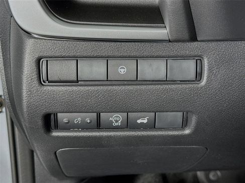 New 2026 Nissan Rogue SV FWD image 10