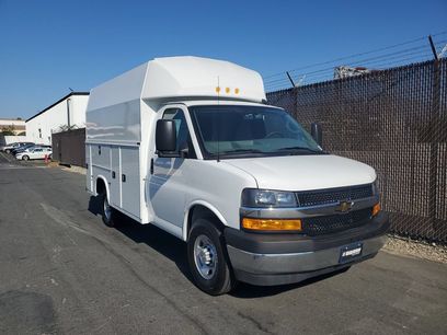 New 2025 Chevrolet Express 3500 w/ Power Convenience Package