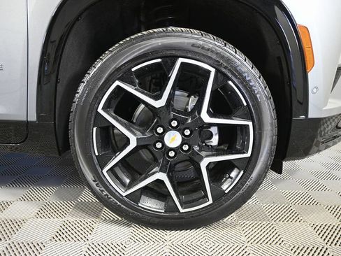 New 2026 Chevrolet Traverse High Country AWD/4WD image 11