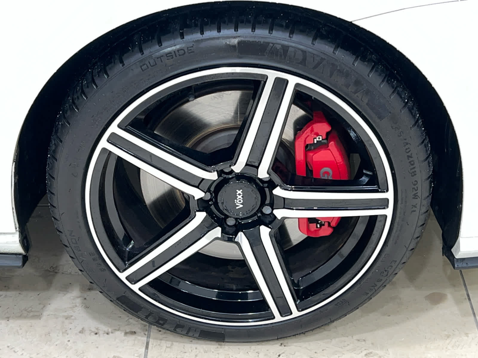 Used 2018 Volkswagen GTI SE FWD image 6