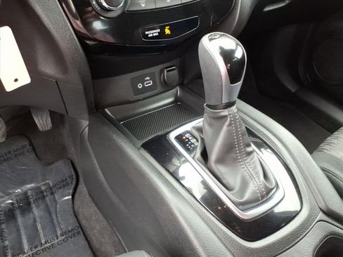 Used 2020 Nissan Rogue S image 20