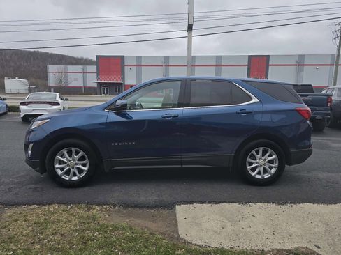 Used 2020 Chevrolet Equinox LT w/ Driver Convenience Package image 7
