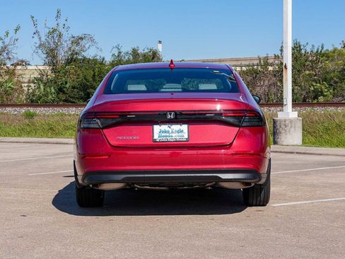 Used 2025 Honda Accord LX image 5