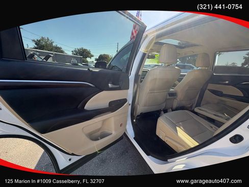 Used 2016 Toyota Highlander Limited image 24