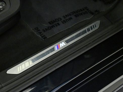 Used 2020 BMW X7 xDrive40i w/ M Sport Package image 17